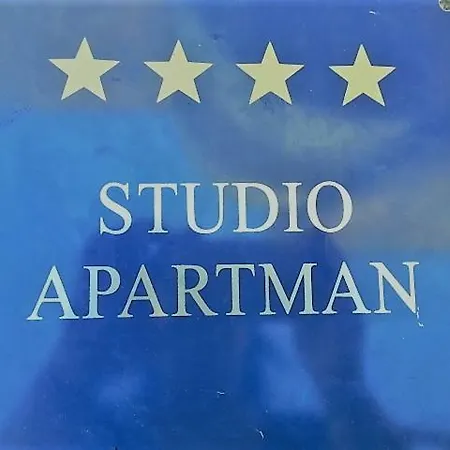 Smodlaka Apartment